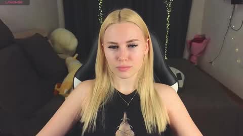 Alena online show from February 20, 1:51 pm