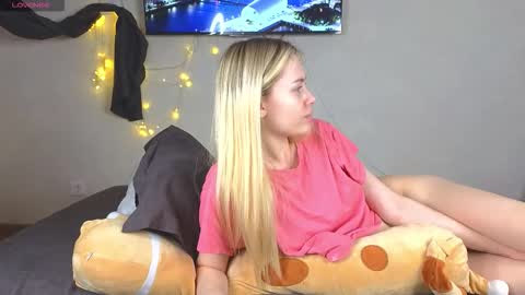 Alena online show from November 25, 5:13 pm