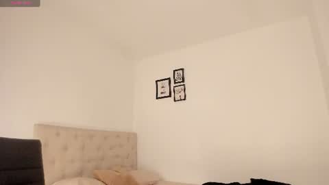 Snapshot of alesay_dreams chatting on June 16, 2:25 am Alesay online show from June 16, 2:25 am