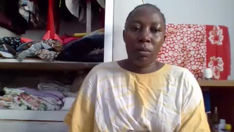 Noreen Kennth and Emilly online show from October 25, 8:11 am