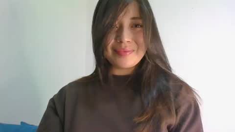 QUEEN OFF MILk  IM BACK  15 NOV online show from April 14, 7:42 pm