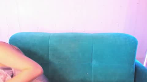 alessakiss online show from November 18, 8:30 am