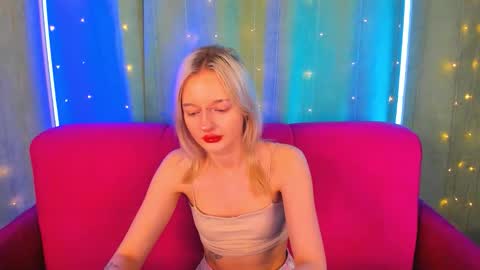 alessakiss online show from March 8, 2:04 am