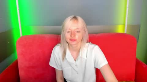 alessakiss online show from May 21, 8:54 am