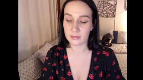 Sandra online show from February 10, 2:10 pm