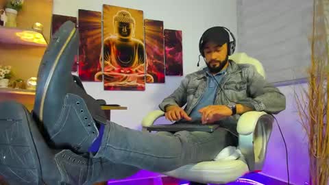 ALESSANDRO  WYE online show from January 25, 4:45 am