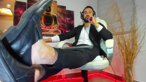 ALESSANDRO  WYE online show from February 13, 9:41 am