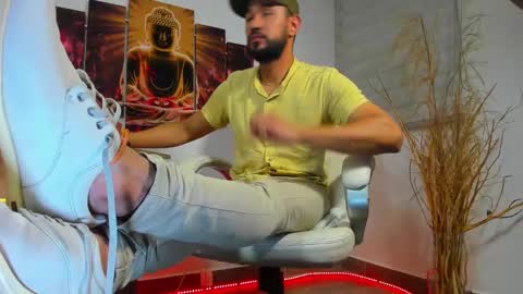 ALESSANDRO  WYE online show from February 22, 3:23 am