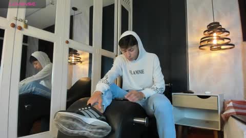 Alessandro Dybala online show from February 20, 12:04 pm