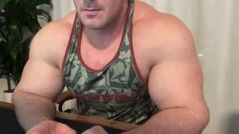 Snapshot of alessandrobuilder chatting on October 14, 7:36 pm Alessandrobuilder online show from October 14, 7:36 pm