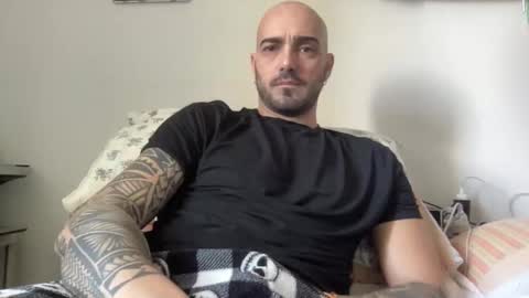 Snapshot of alessandromori91 chatting on February 24, 8:45 am alessandromori91 online show from February 24, 8:45 am