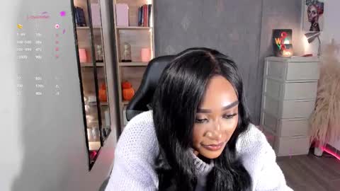 Snapshot of alessia_anderson07 chatting on October 24, 11:01 pm Yy  online show from October 24, 11:01 pm