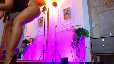 Alessia online show from April 1, 1:52 pm