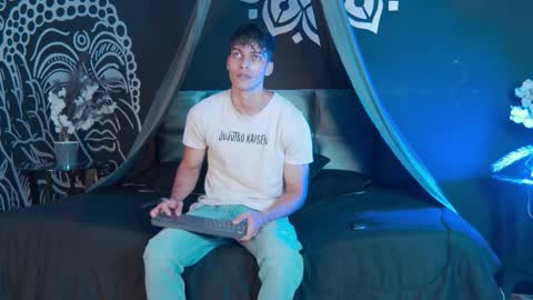 Alessio online show from November 7, 1:00 pm