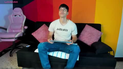 Alessio online show from December 2, 11:59 am