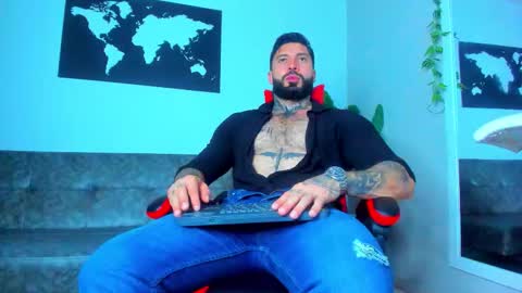 Snapshot of alessrose22 chatting on February 26, 7:35 pm Aless Rose online show from February 26, 7:35 pm