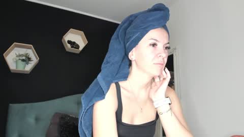 alesys69 online show from January 18, 11:54 am