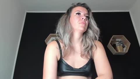 alesys69 online show from September 23, 10:02 pm