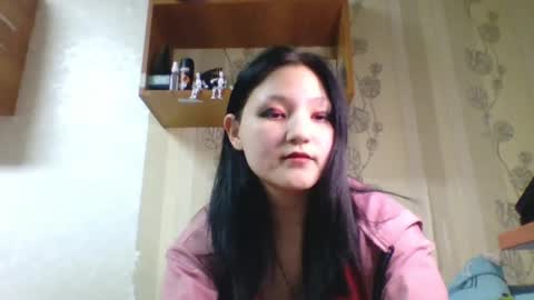 Snapshot of aletaathan chatting on February 24, 5:22 pm Vikki online show from February 24, 5:22 pm