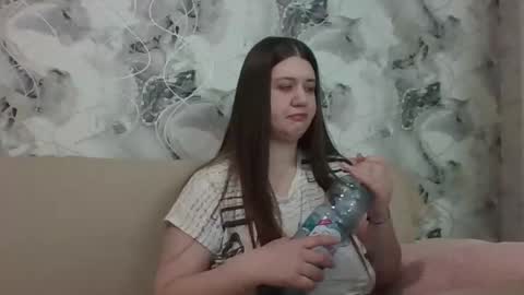 Snapshot of aletta_oushen chatting on March 6, 1:14 pm Aletta Oushen online show from March 6, 1:14 pm