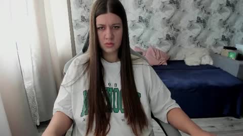 Snapshot of aletta_oushen chatting on July 10, 8:07 am Aletta Oushen online show from July 10, 8:07 am