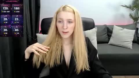 aletta_pearl online show from June 3, 7:11 am