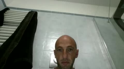 alex120475 online show from April 15, 7:37 am