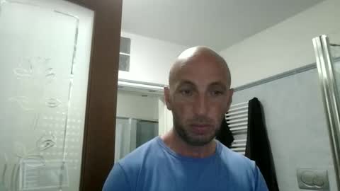 alex120475 online show from April 17, 7:44 am