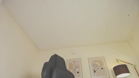 Snapshot of alex4diaz chatting on January 31, 11:03 pm Alexa online show from January 31, 11:03 pm