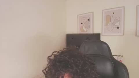 Snapshot of alex4diaz chatting on February 27, 6:20 pm Alexa online show from February 27, 6:20 pm