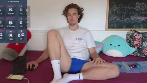 Snapshot of alex83530 chatting on June 12, 8:57 am Alex83530 online show from June 12, 8:57 am