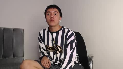 Owen online show from November 11, 2:22 am