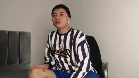 Owen online show from November 29, 2:36 am