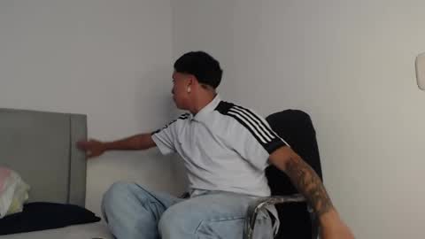 Owen online show from April 11, 4:39 am