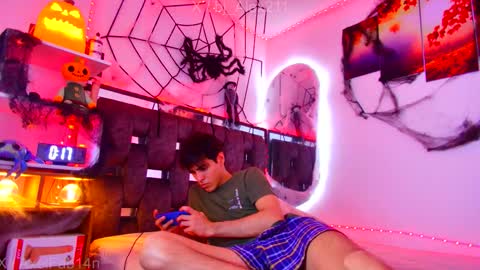 sneider online show from October 30, 6:41 pm