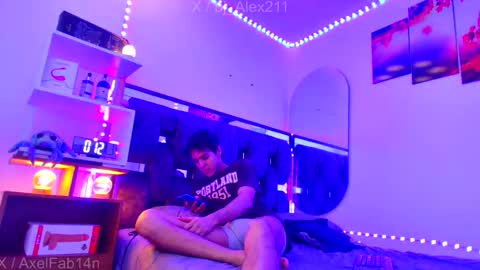 sneider online show from November 25, 11:10 am