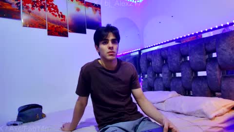 sneider online show from February 13, 5:25 am