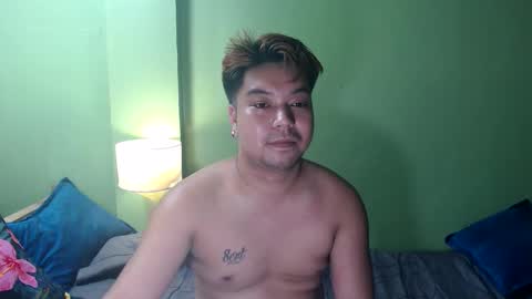 Snapshot of alex_babex chatting on March 27, 8:09 am Steve online show from March 27, 8:09 am