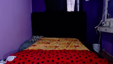 perseuz online show from February 1, 8:05 pm