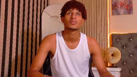 Snapshot of alex_bloom_ chatting on July 7, 7:40 pm Alexander online show from July 7, 7:40 pm