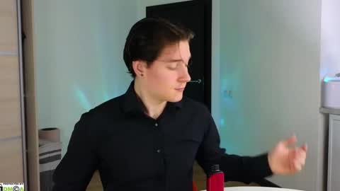 Snapshot of alex_candy_pump chatting on December 2, 7:05 pm FAVORITE online show from December 2, 7:05 pm