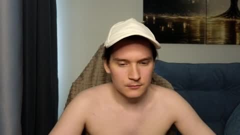 Snapshot of alex_candy_pump chatting on May 1, 11:04 am FAVORITE online show from May 1, 11:04 am