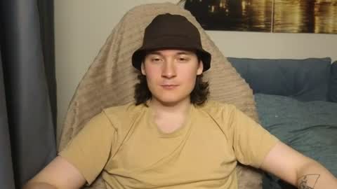 Snapshot of alex_candy_pump chatting on June 26, 12:04 am FAVORITE online show from June 26, 12:04 am
