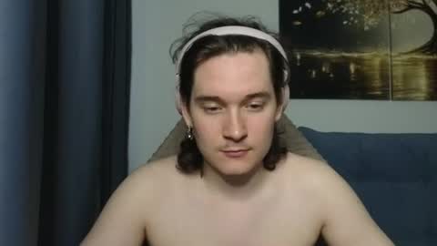 Snapshot of alex_candy_pump chatting on July 1, 4:03 am FAVORITE online show from July 1, 4:03 am