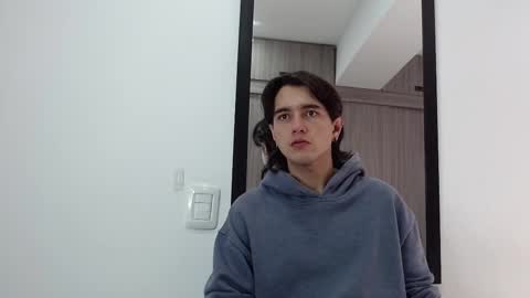 alex_connorr online show from February 26, 3:19 pm