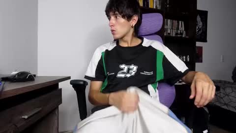 alex_connorr online show from November 10, 4:00 am