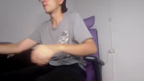 Snapshot of alex_connorr chatting on July 18, 10:02 pm alex_connorr online show from July 18, 10:02 pm