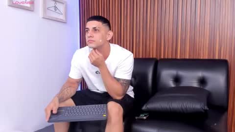 alex online show from February 5, 11:37 am