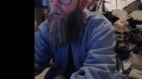 Snapshot of alex_d25 chatting on December 12, 12:27 am alex_d25 online show from December 12, 12:27 am