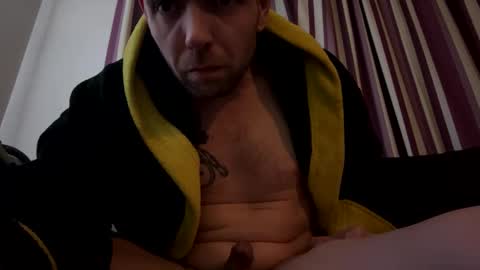 Snapshot of alex_essex69 chatting on February 27, 2:10 am alex_essex69 online show from February 27, 2:10 am